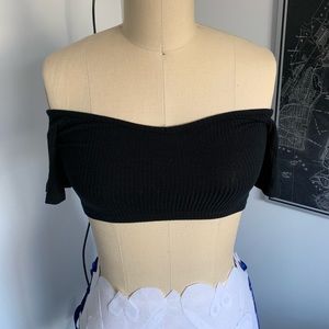 LF off shoulder cropped shirt